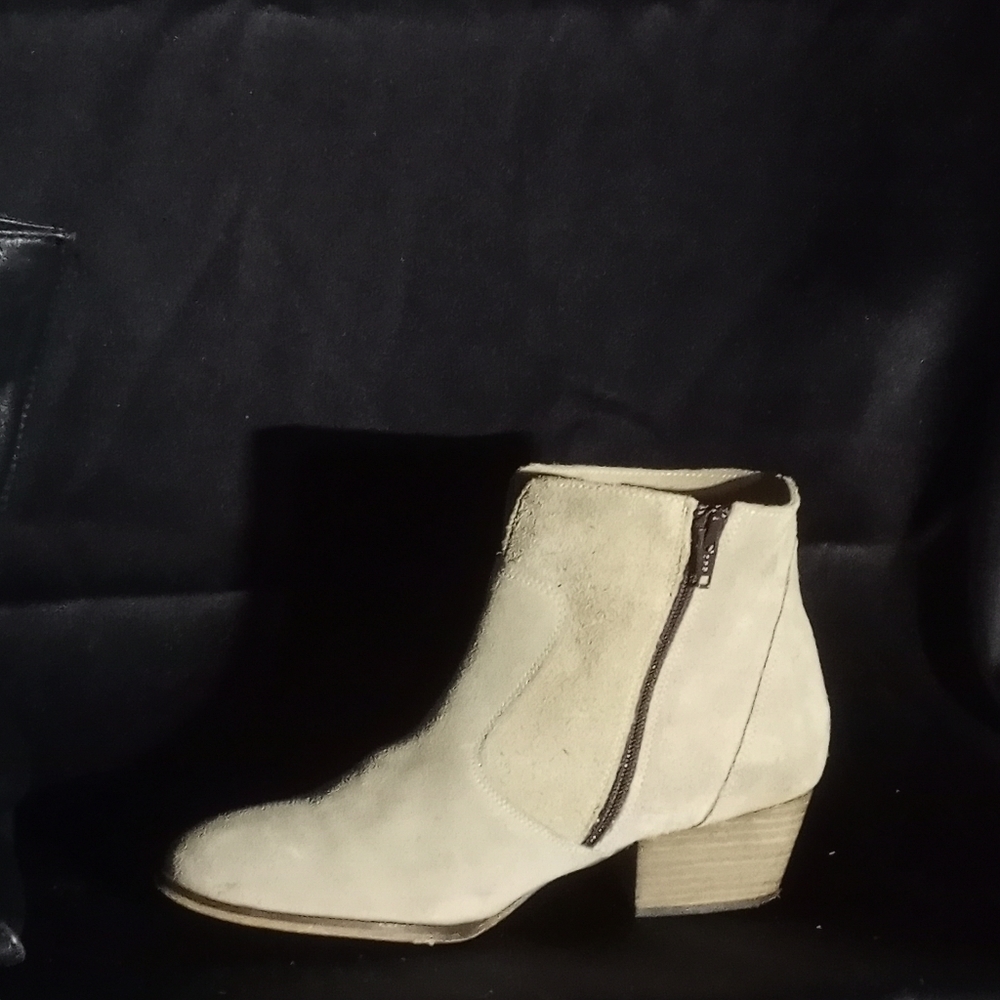 MARABELLE Tan Suede Ankle Boots w/Western Heel - Picture 2 of 8